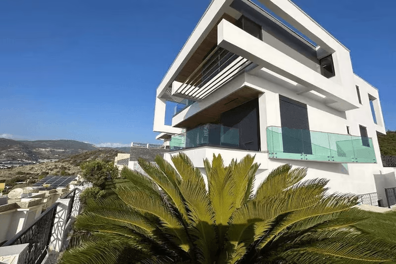 Villa Honeydew